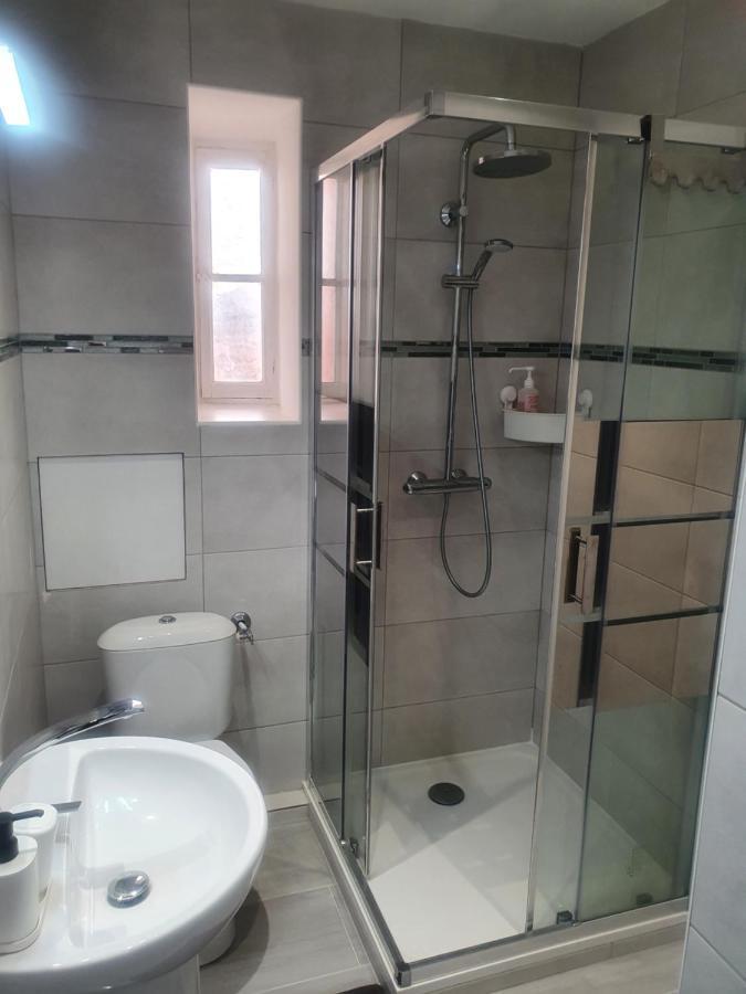 La Baieta Bed & Breakfast Moulinet  Екстериор снимка